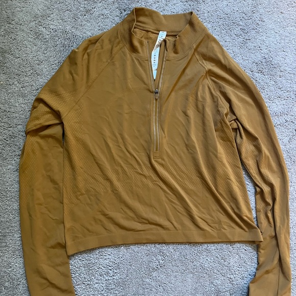 NWOT Lululemon Long Sleeve Yellow Cropped Half Zip - Picture 3 of 9